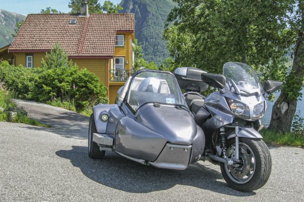 di-bark-066-@t-online.de

Dieter Bark
Delitzscher Straße 160
06116 Haale

Yamaha FJR 1300 Variablo Touring von F. März